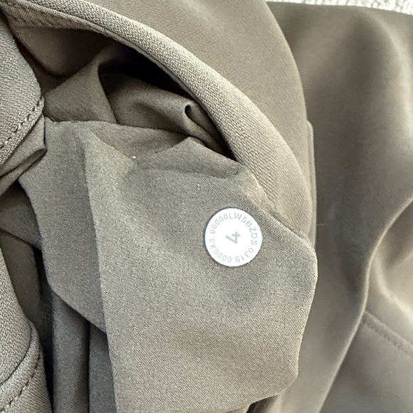 Lululemon On The Fly Jogger Olive Green 4 - Picture 6 of 6